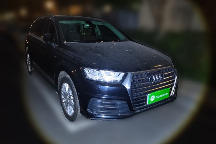 Used Audi Q7 2018 45 TFSI S line Sport Edition Front Right 45 Deg