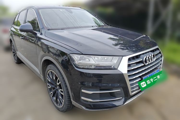 Used Audi Q7 2018 45 TFSI Technology Edition Front Right 45 Deg