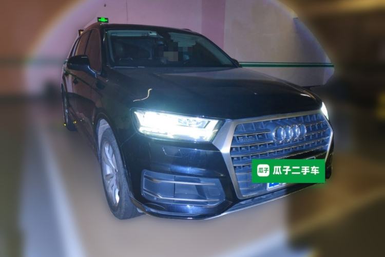 Used Audi Q7 2018 45 TFSI Technology Edition Front Right 45 Deg