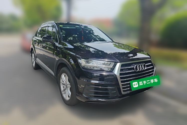 Used Audi Q7 2018 40 TFSI S line Sport Edition Front Right 45 Deg