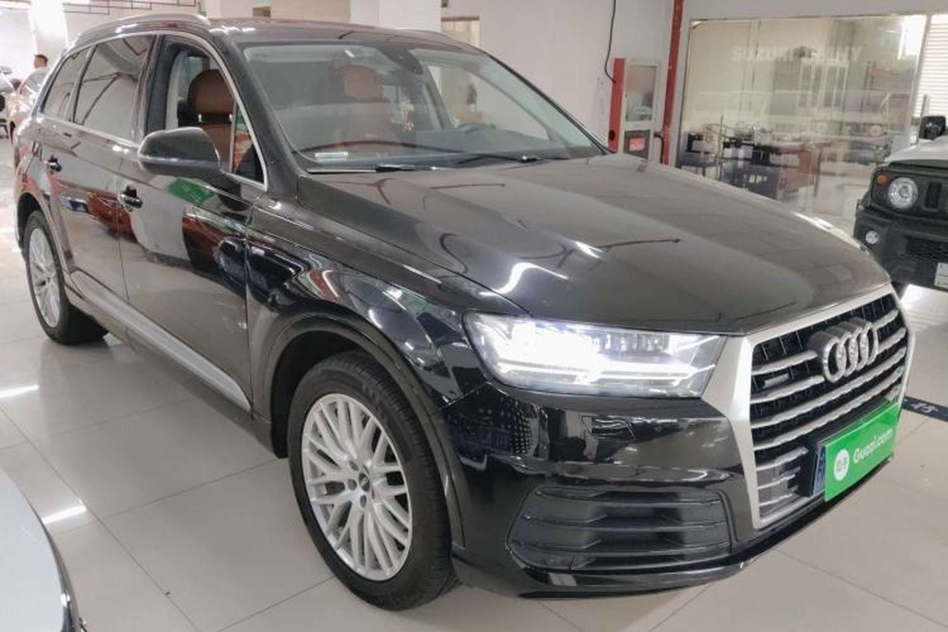 Used Audi Q7 2018 45 TFSI Technology Edition Front Right 45 Deg