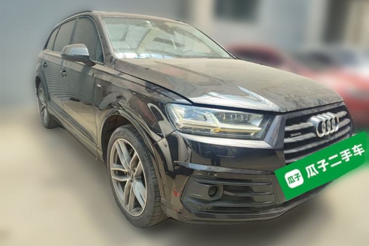 Used Audi Q7 2018 45 TFSI Technology Edition Front Right 45 Deg