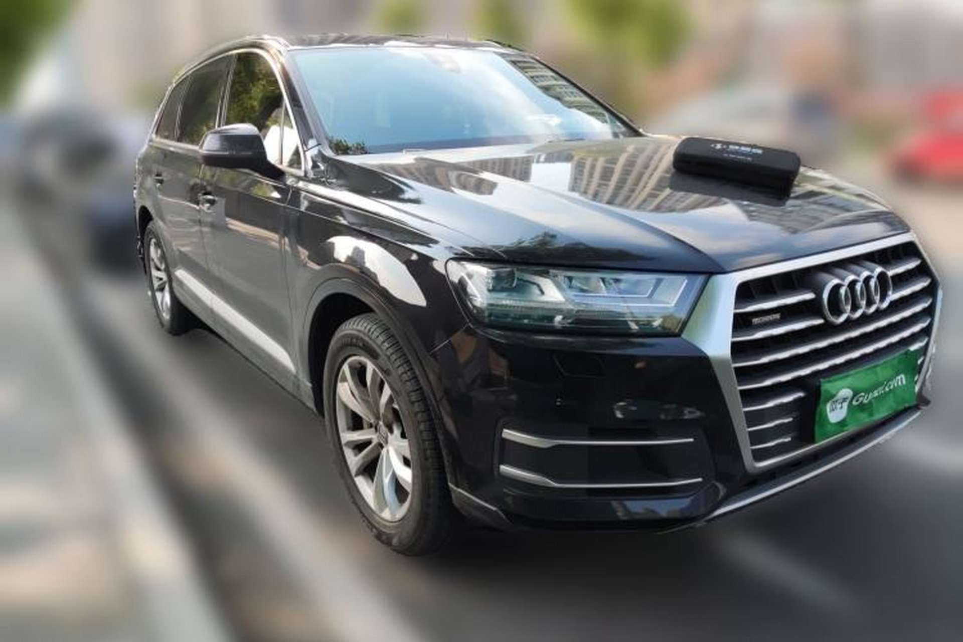 Used Audi Q7 2018 40 TFSI Comfort Model Front Right 45 Deg