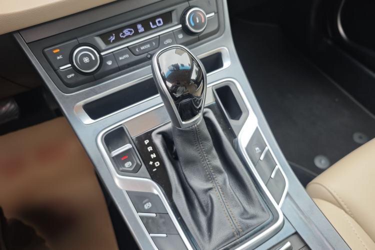 Used Audi Q7 2018 40 TFSI S line Sport Edition Gear Lever