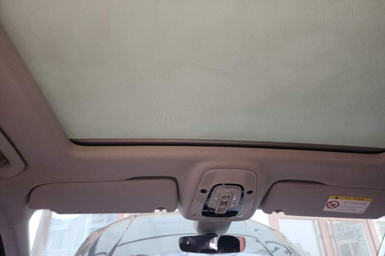 Used Audi Q7  Headliner