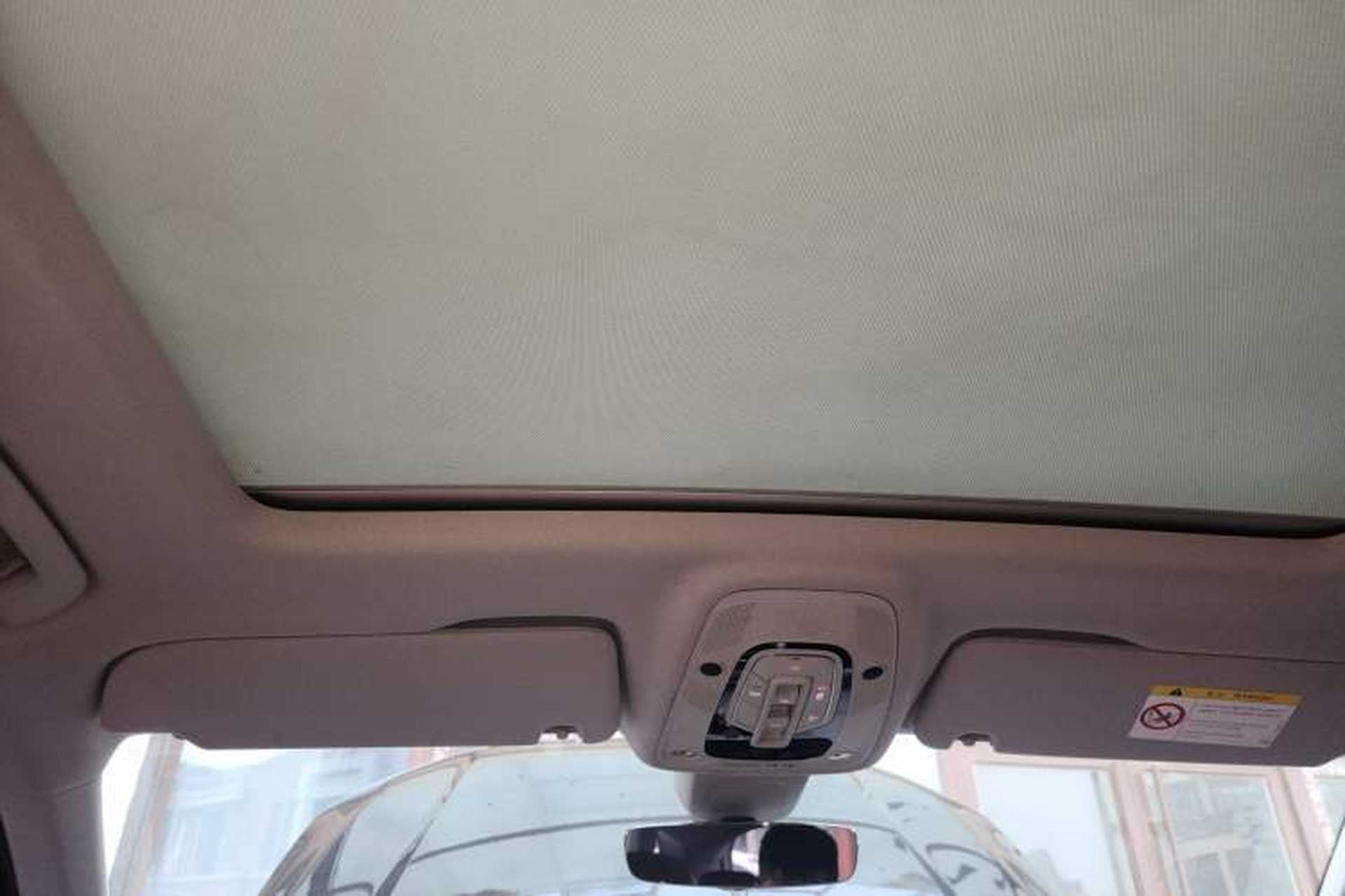Used Audi Q7  Headliner