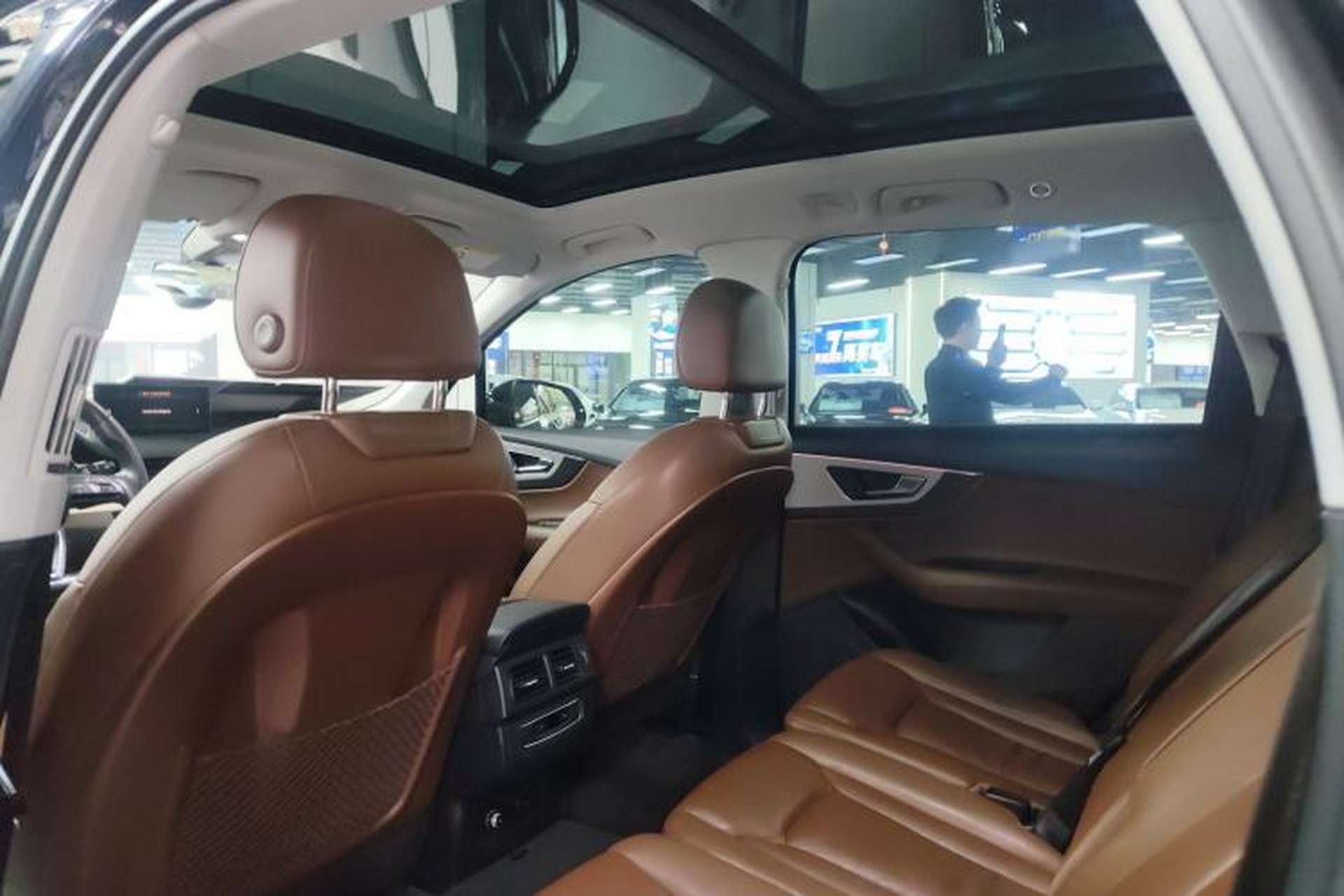 Used Audi Q7 2018 45 TFSI Technology Edition Headliner