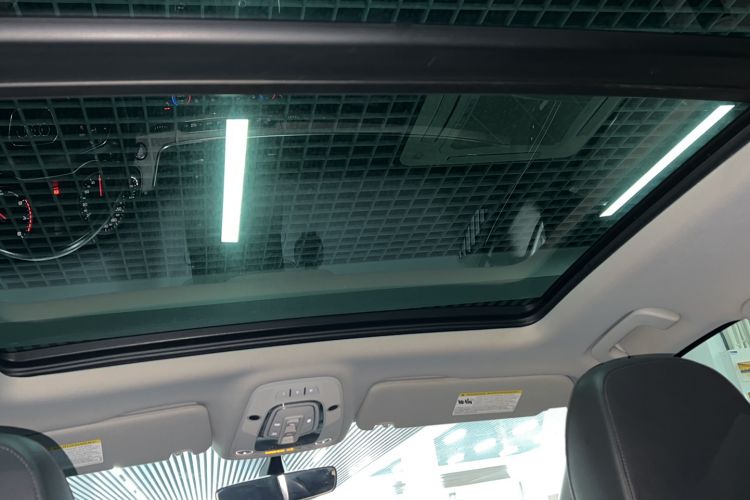 Used Audi Q7 2018 3.0T Prestige Middle East Version Headliner