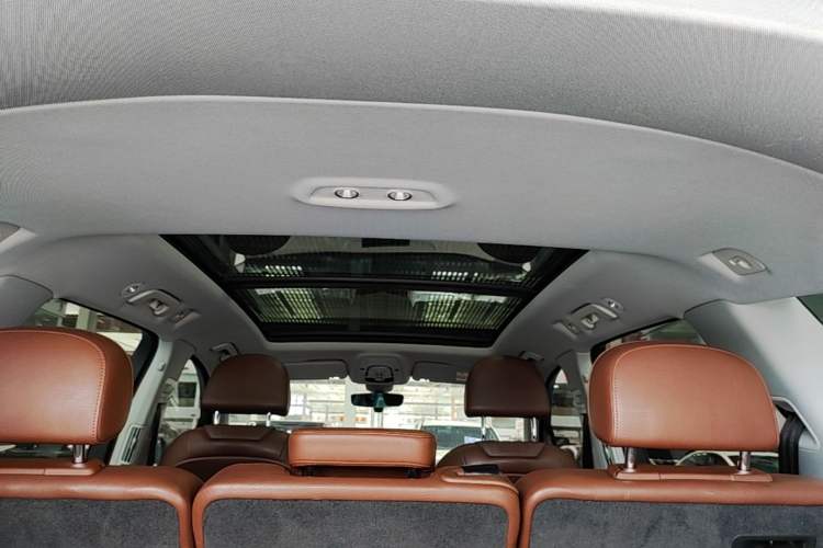 Used Audi Q7 2018 45 TFSI Technology Edition Headliner