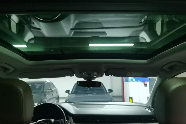 Used Audi Q7 2018 45 TFSI Technology Edition Headliner