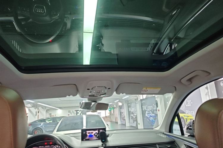 Used Audi Q7 2018 45 TFSI Technology Edition Headliner