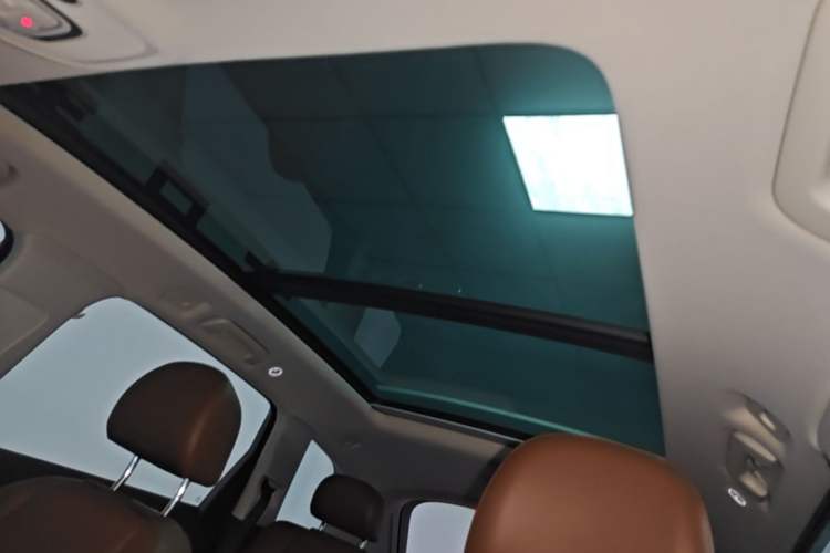 Used Audi Q7 2018 40 TFSI Comfort Model Headliner
