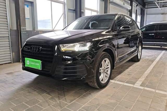 Audi Q7 2018 40 TFSI Comfort Model с пробегом