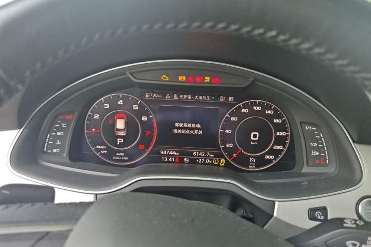 Used Audi Q7 2018 45 TFSI Technology Edition Instrument Cluster