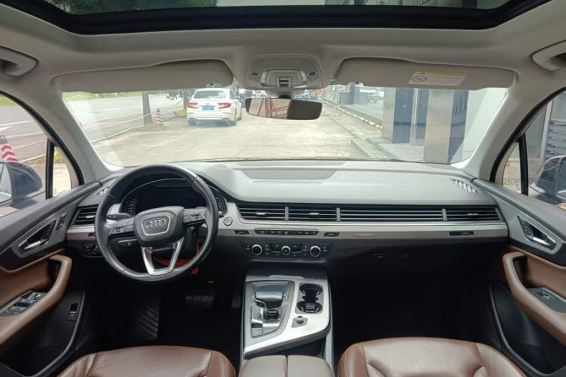 Used Audi Q7 2018 45 TFSI Technology Edition Interior 3