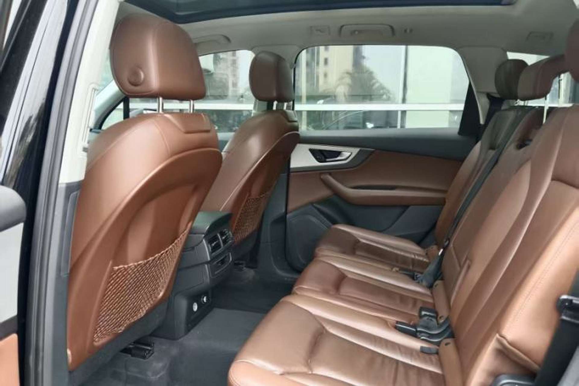 Used Audi Q7 2018 45 TFSI Technology Edition Interior 4