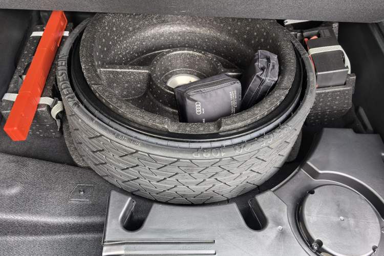 Used Audi Q7 2018 45 TFSI Technology Edition Interior 6