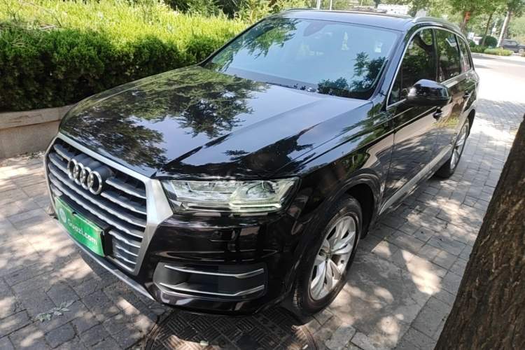 Used Audi Q7 2018 40 TFSI Comfort Model Guazi used car, China used car export, Used car for sale, Used  cars, Cheapest cars for sale