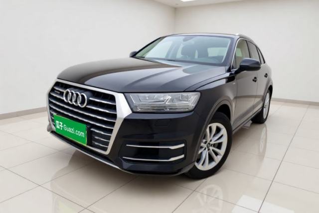 Audi Q7 2018 40 TFSI Comfort Model с пробегом