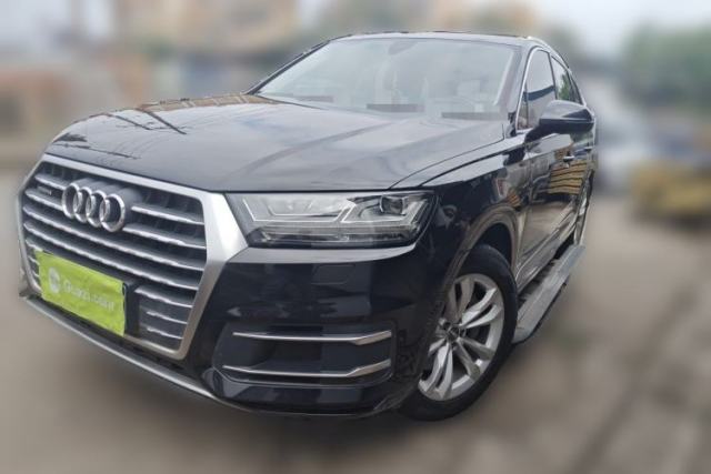 Used Audi Q7 2018 40 TFSI Comfort Model