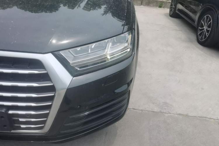 Used Audi Q7 2018 45 TFSI Technology Edition Left Front Headlight