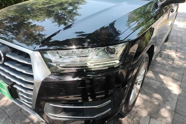 Used Audi Q7 2018 40 TFSI Comfort Model Left Front Headlight