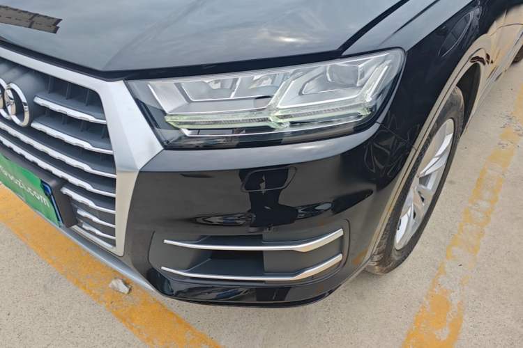 Used Audi Q7 2018 45 TFSI Technology Edition Left Front Headlight