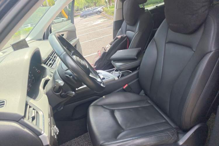 Used Audi Q7 2018 40 TFSI Comfort Model Left Front Seat