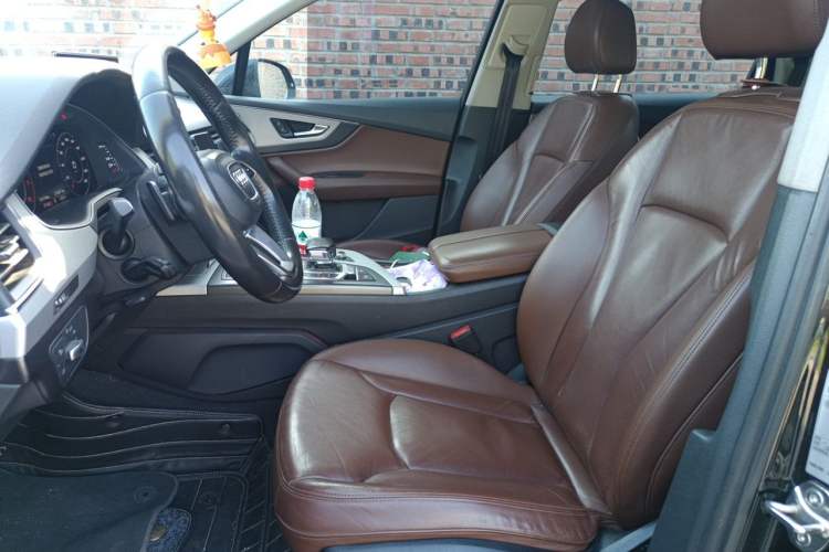 Used Audi Q7 2018 45 TFSI Technology Edition Left Front Seat
