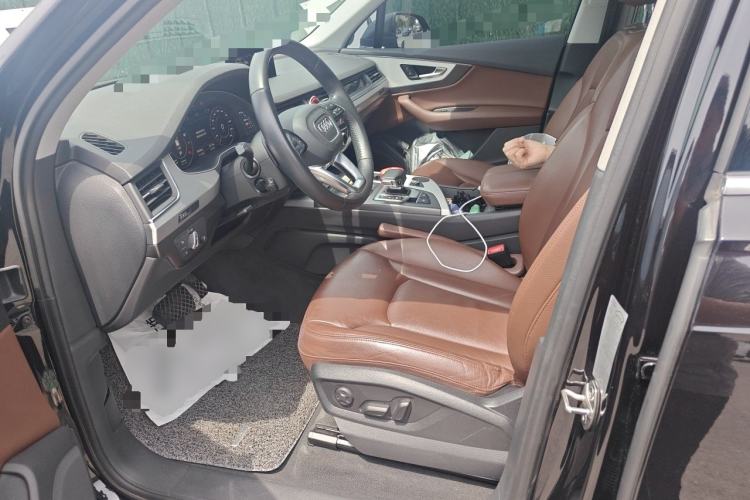Used Audi Q7 2018 40 TFSI Comfort Model Left Front Seat