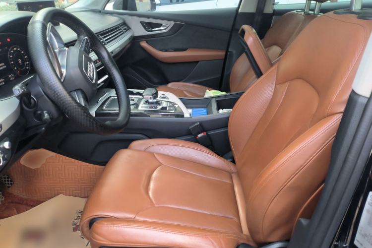 Used Audi Q7 2018 45 TFSI Technology Edition Left Front Seat