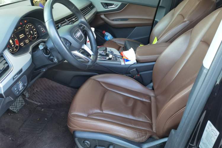 Used Audi Q7 2018 40 TFSI Comfort Model Left Front Seat