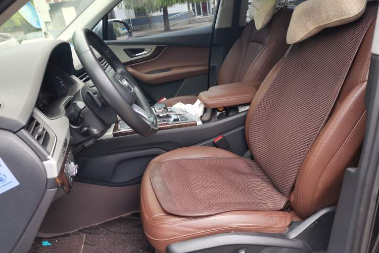 Used Audi Q7 2018 45 TFSI Technology Edition Left Front Seat