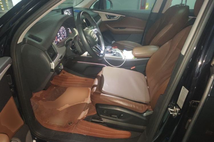 Used Audi Q7 2018 45 TFSI Technology Edition Left Front Seat