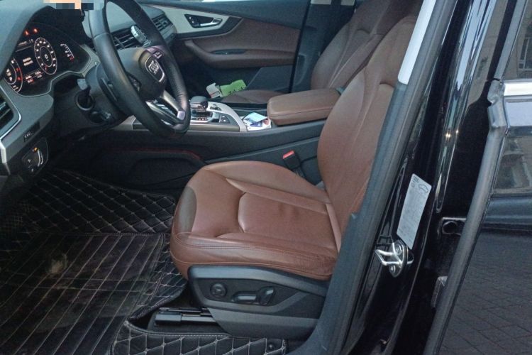 Used Audi Q7 2018 40 TFSI S line Sport Edition Left Front Seat
