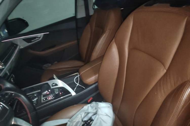 Used Audi Q7 2018 40 TFSI S line Sport Edition Left Front Seat