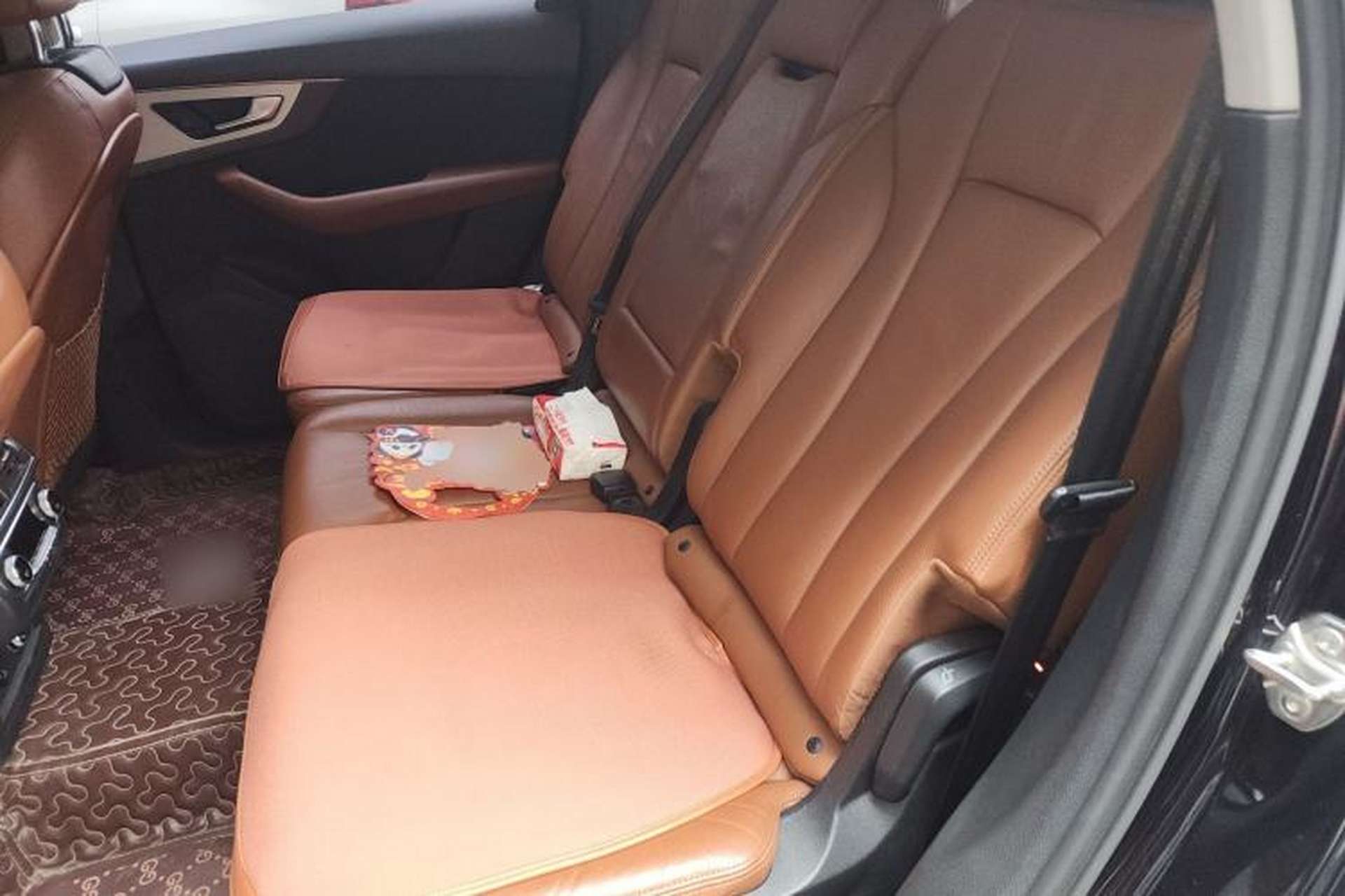 Used Audi Q7  Left Rear Seat