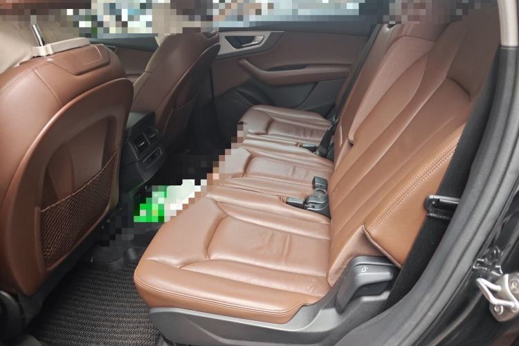 Used Audi Q7 2018 40 TFSI Comfort Model Left Rear Seat