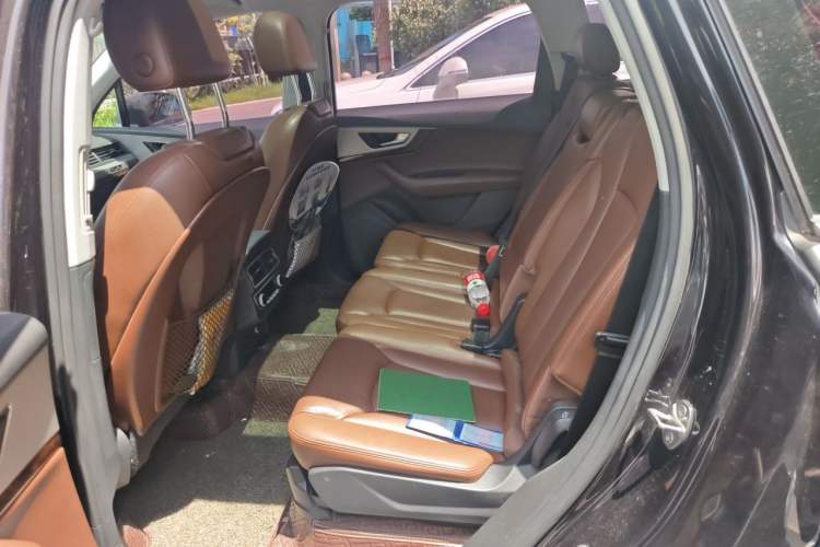 Used Audi Q7 2018 45 TFSI Technology Edition Left Rear Seat