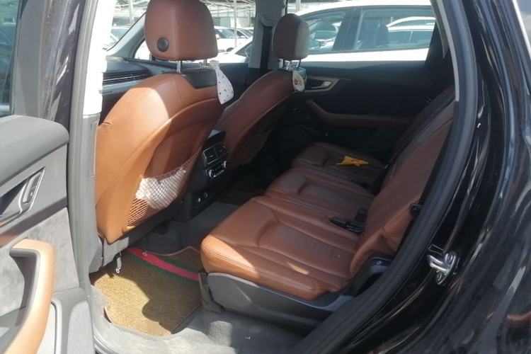 Used Audi Q7 2018 40 TFSI S line Sport Edition Left Rear Seat