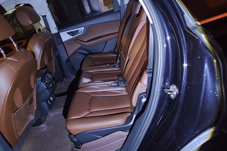 Used Audi Q7 2018 45 TFSI Technology Edition Left Rear Seat