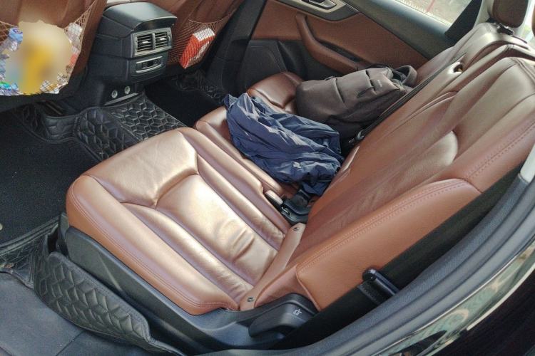 Used Audi Q7 2018 45 TFSI Technology Edition Left Rear Seat