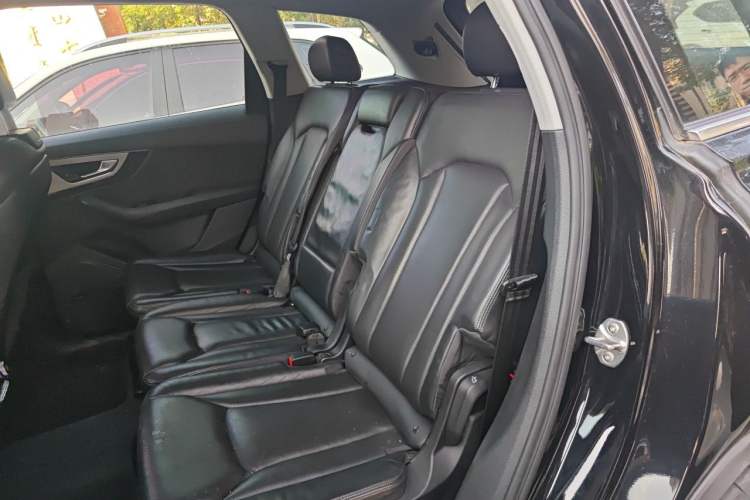 Used Audi Q7 2018 45 TFSI Prestige Edition Left Rear Seat