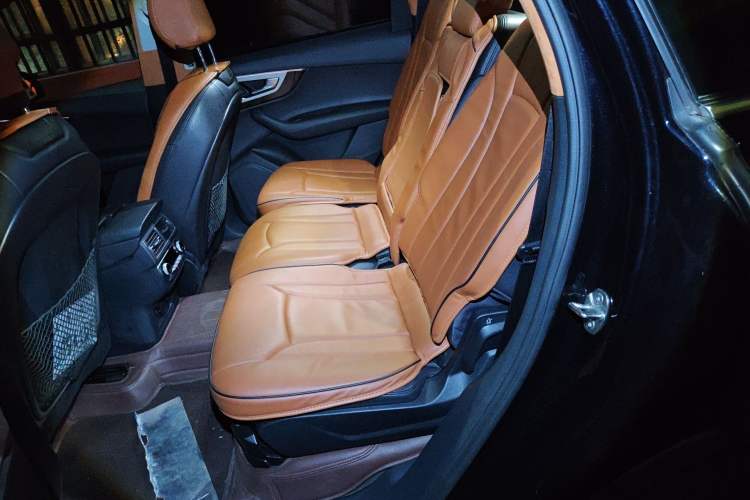 Used Audi Q7 2018 45 TFSI S line Sport Edition Left Rear Seat