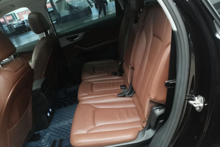 Used Audi Q7 2018 45 TFSI Technology Edition Left Rear Seat