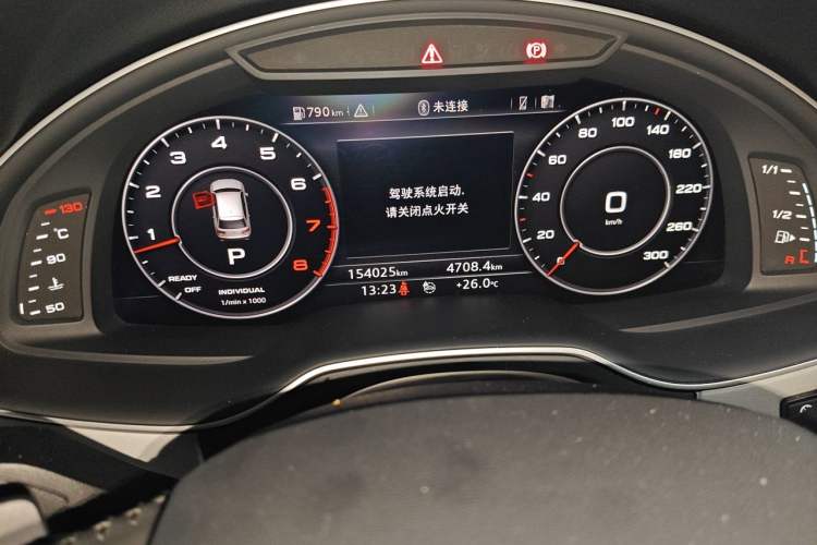 Used Audi Q7 2018 45 TFSI Technology Edition Odometer Close Up