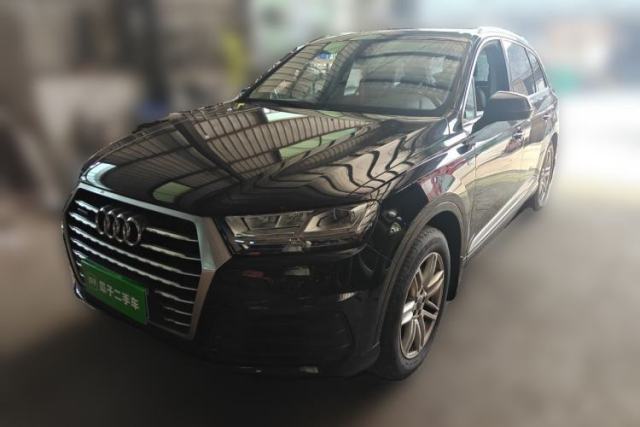 Used Audi Q7 2018 40 TFSI Comfort Model