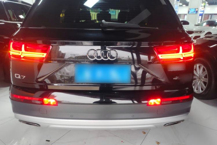 Used Audi Q7 2018 45 TFSI Technology Edition Rear