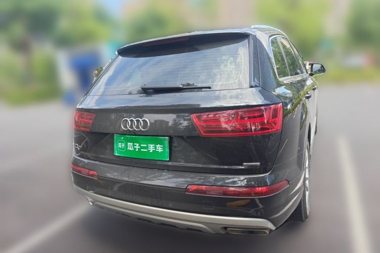 Used Audi Q7 2018 40 TFSI Comfort Model Rear