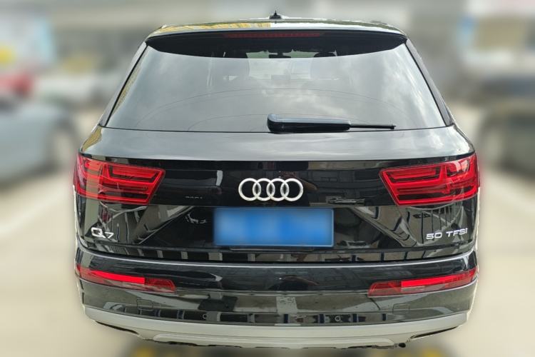 Used Audi Q7  Rear